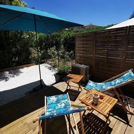 Appartement Design Studio With Terrace And Swimming Pool